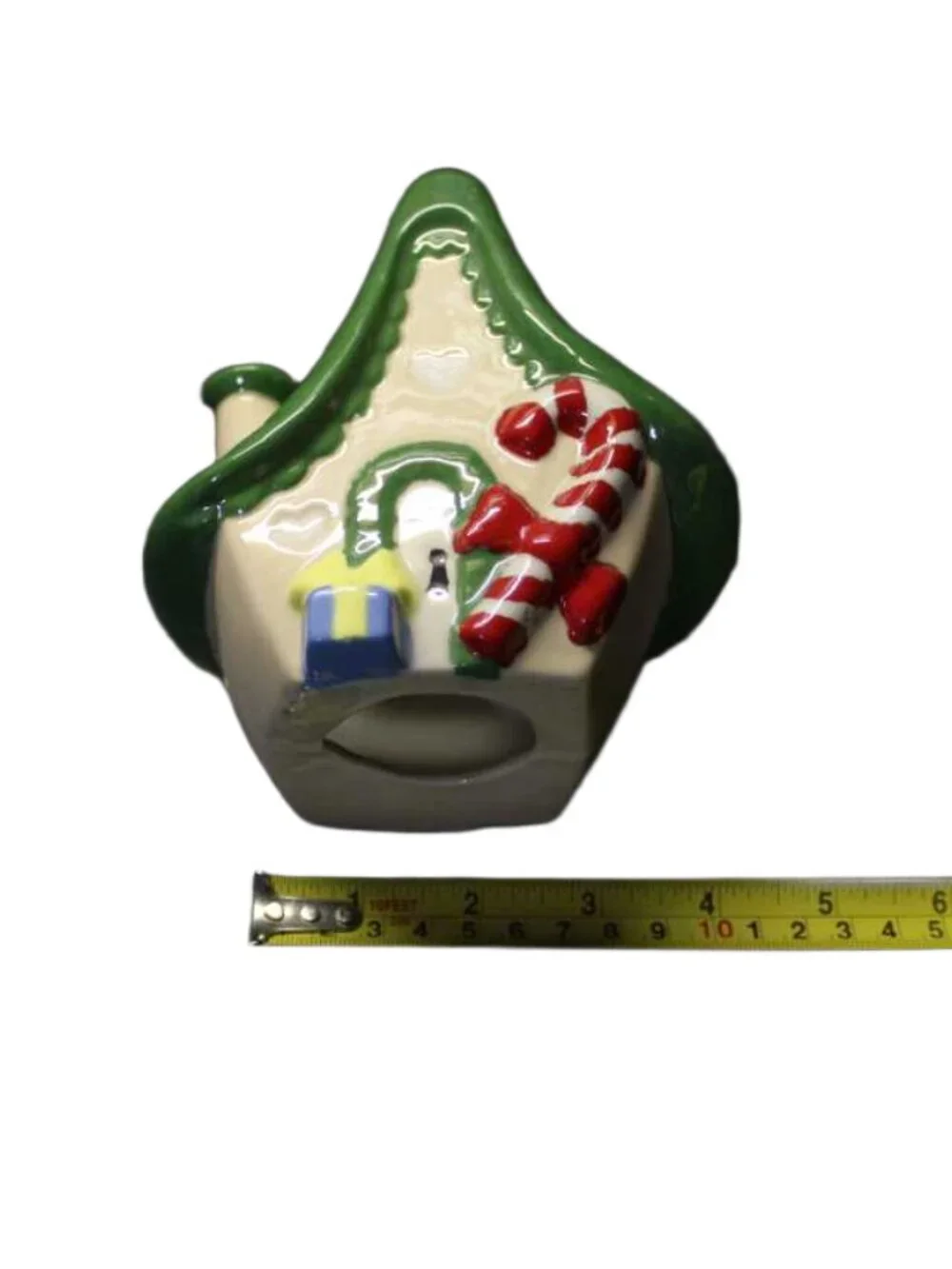 Lenox light-Up Christmas Gnome House Figurine 4 x 6 Good Condition